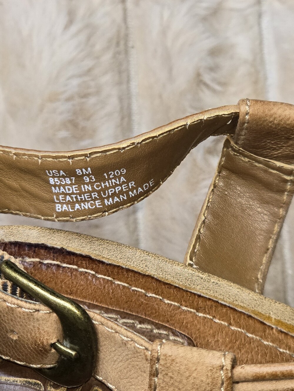 Vintage Clarks Premium Leather Cork Wedge Sandals Tan T-Strap Size 8 - Picture 10 of 12